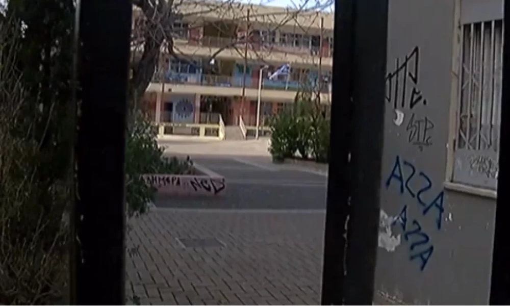 Σοκάρει ο 17χρονος που ξυλοκοπήθηκε στο σχολείο του